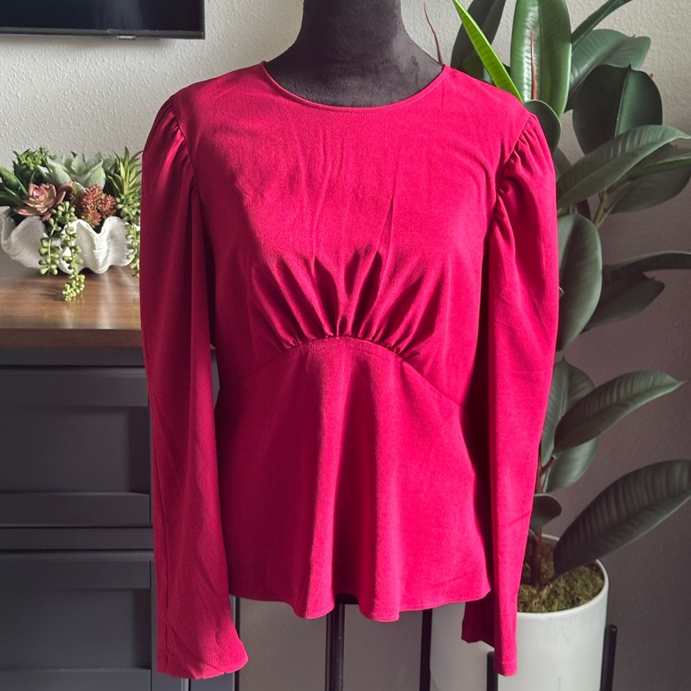 Express Raspberry Puff Sleeve Keyhole Back Blouse - Picture 2 of 6